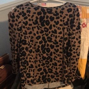 Leopard print Pink Glover light weight sweater.